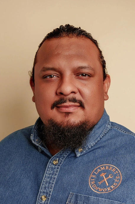 Antonio Carrasco headshot