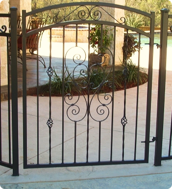 Metal Gate