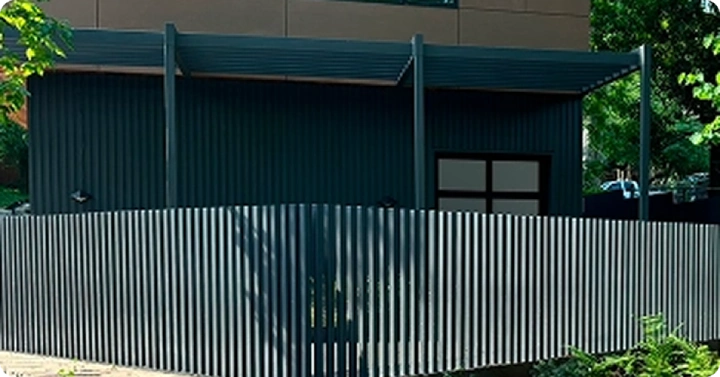 Benefits of a Custom Iron Fence