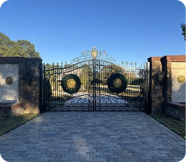 Award-winning fence gate-2